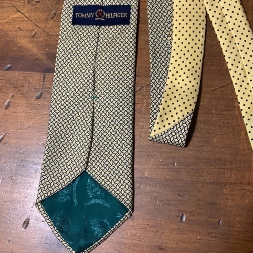 Tommy Hilfiger Yellow & Blue Tie, 100% Silk, NWOT